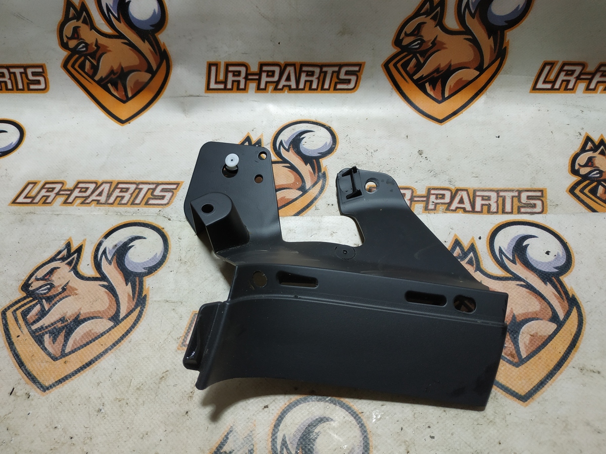 LR034060 Listwa wykończeniowa lewy heban RANGE ROVER EVOQUE L538 2011-2018 używany